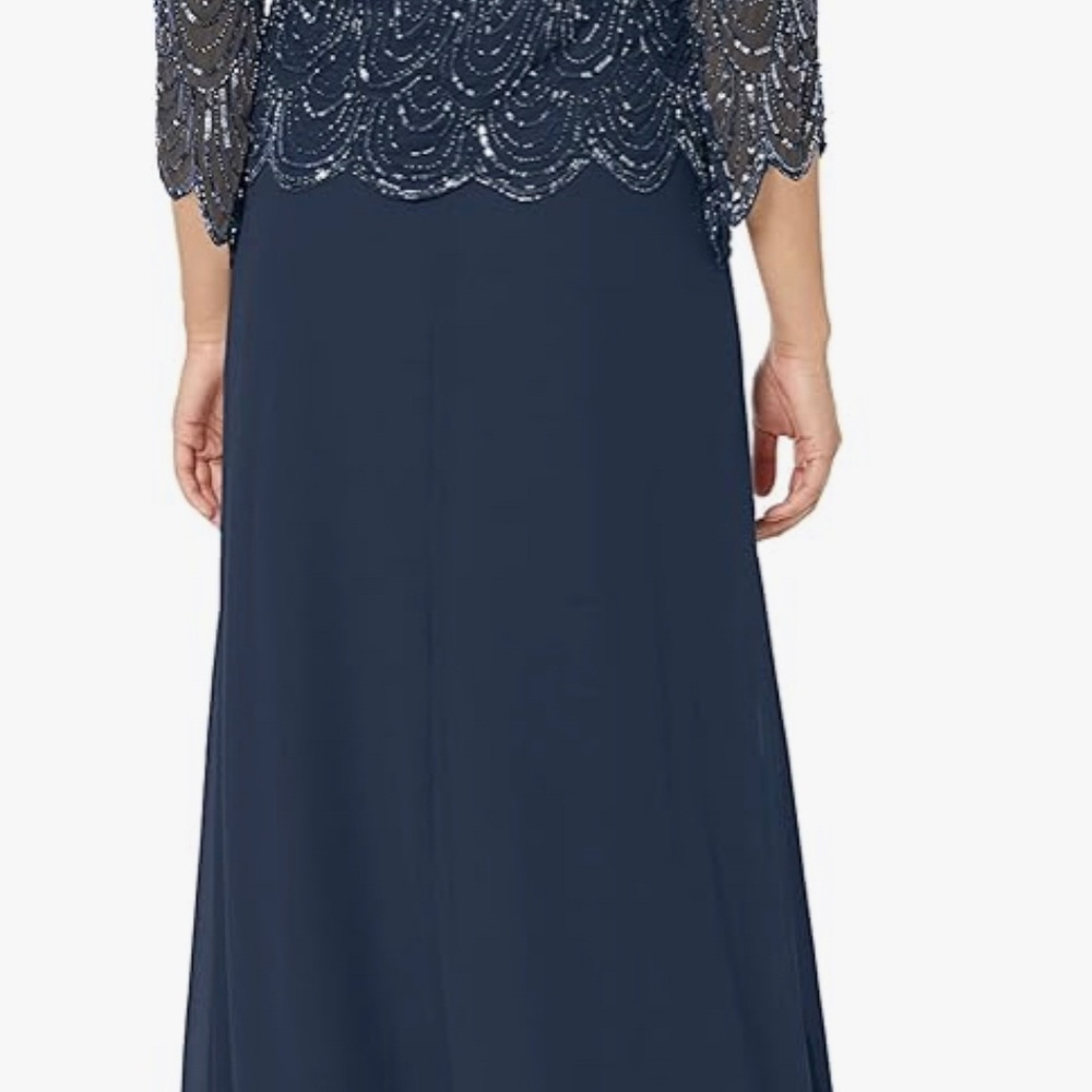 Dress - Picture 6 of 7